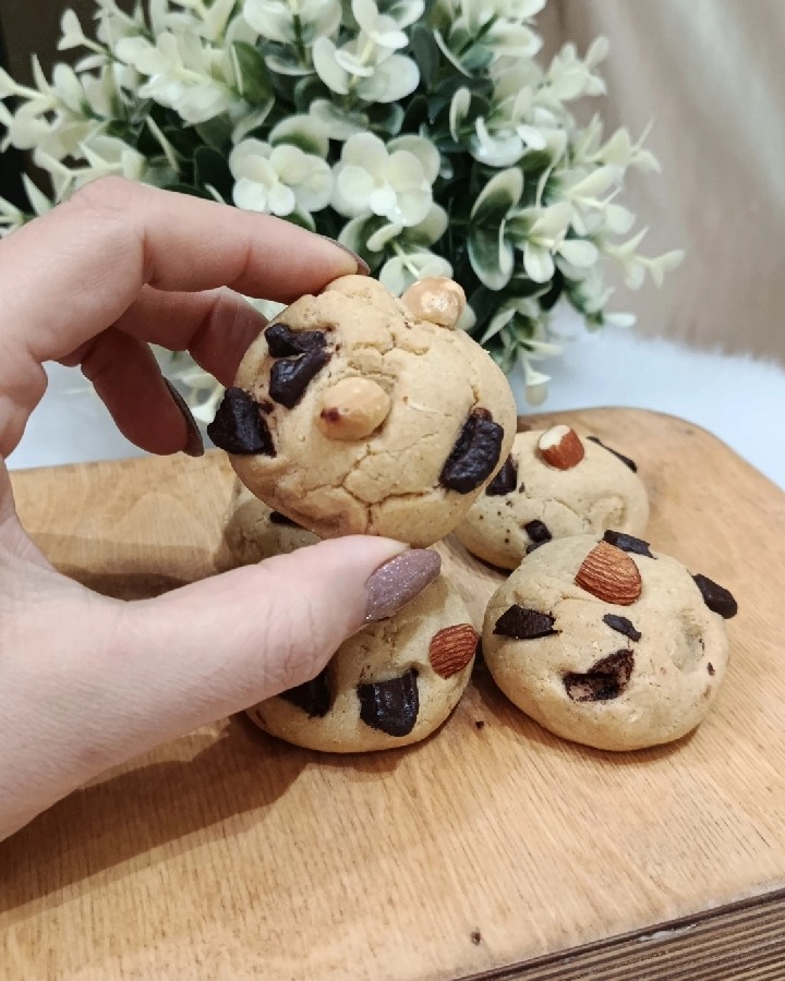 عکس کوکی کره بادام زمینی با مغز