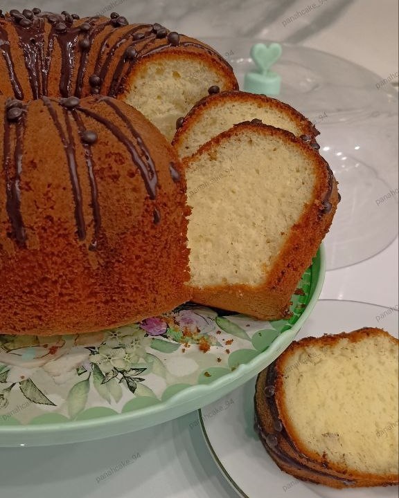 عکس کیک ساده وانیلی
