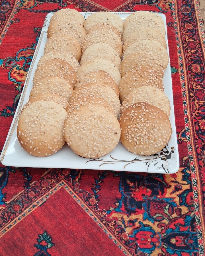 عکس کلوچه کنجدی