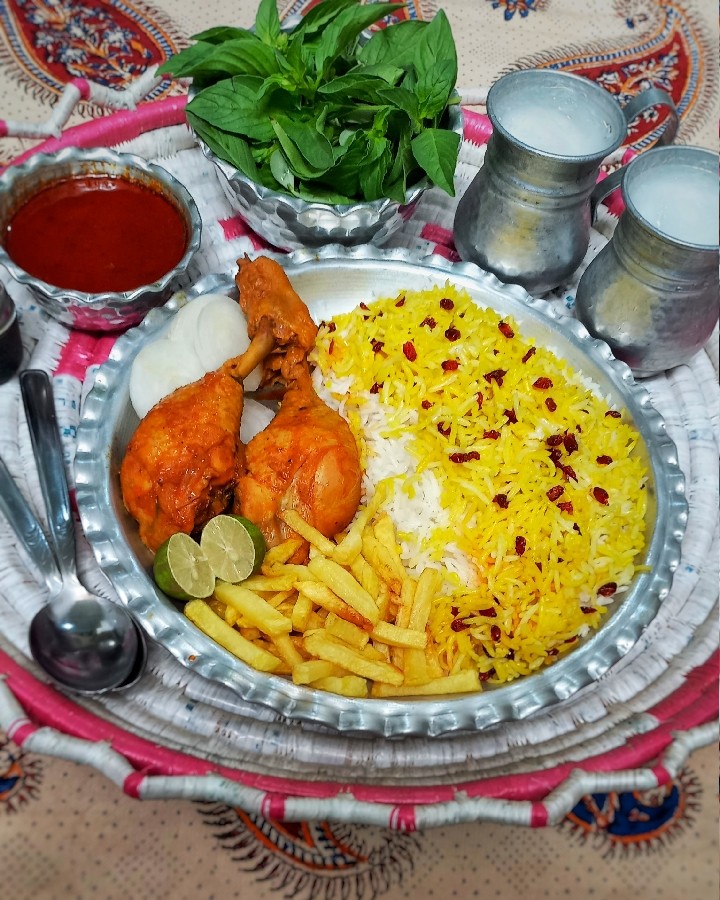 عکس زرشک پلو بامرغ