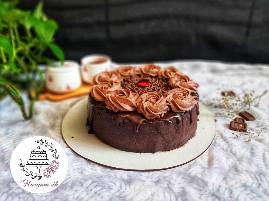عکس کیک خامه ای شکلاتی