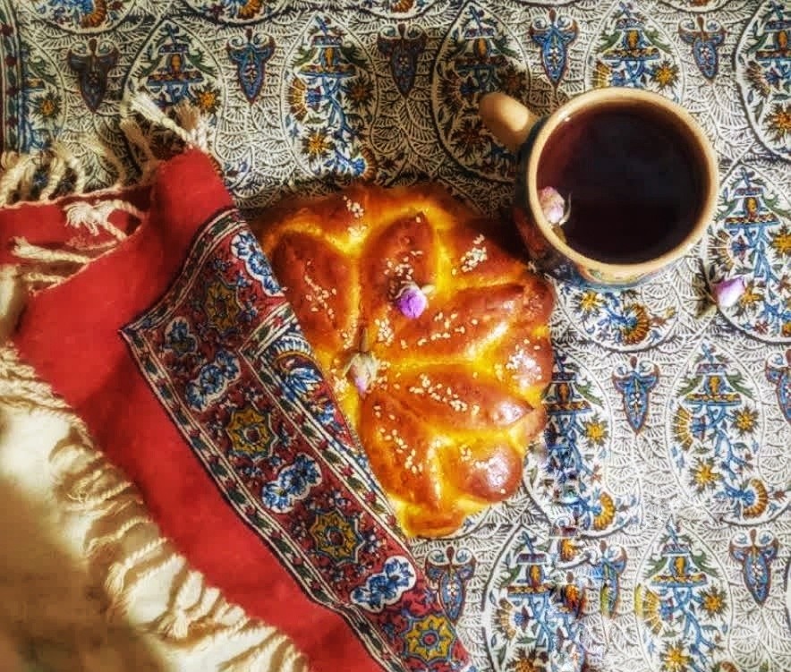 نان شیرمال زعفرانی