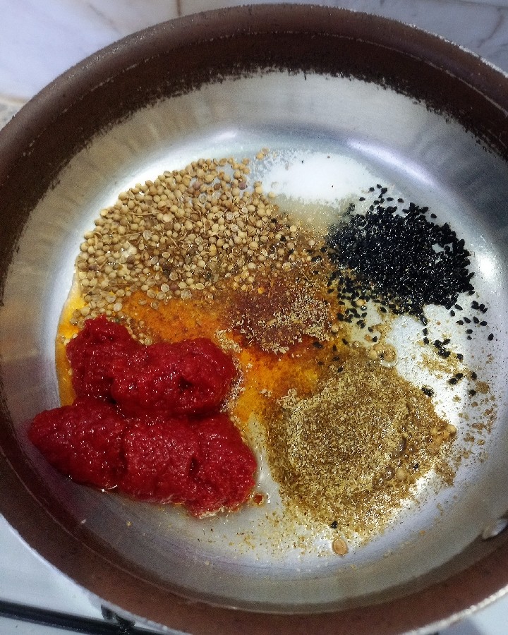 عکس سیر ترشی عربی