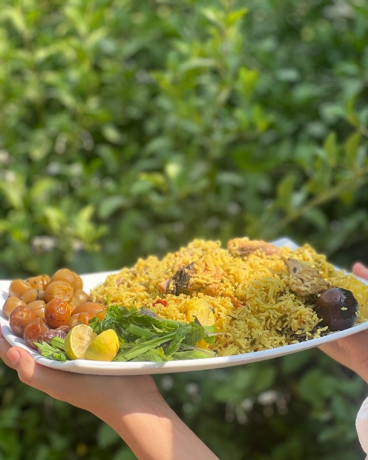 عکس هواری با ماهی هَوور⁦^⁠_⁠^⁩