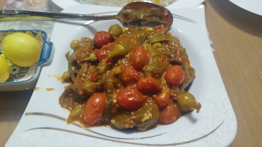 عکس خورش بامیه