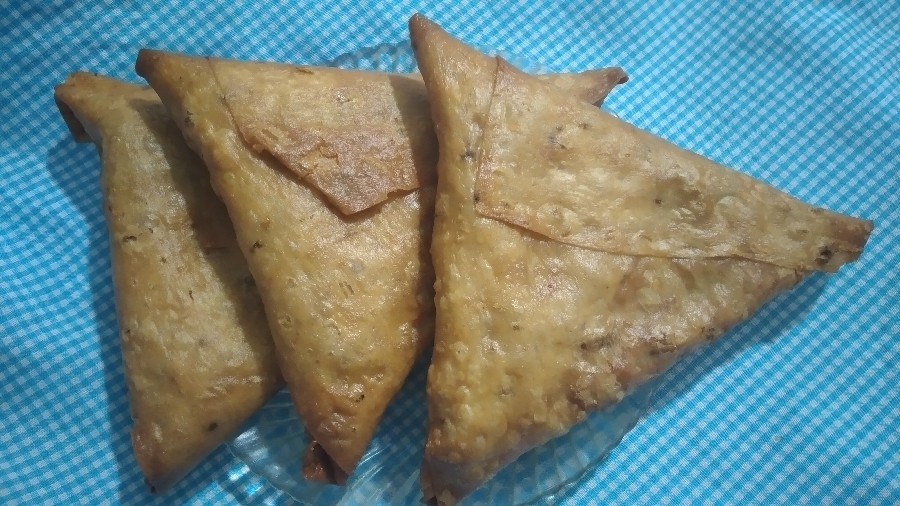 عکس سمبوسه پیتزایی