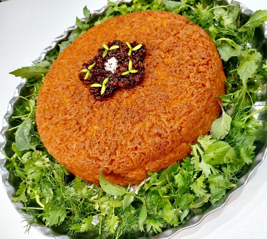 عکس ته چین مرغ با زرده تخم مرغ