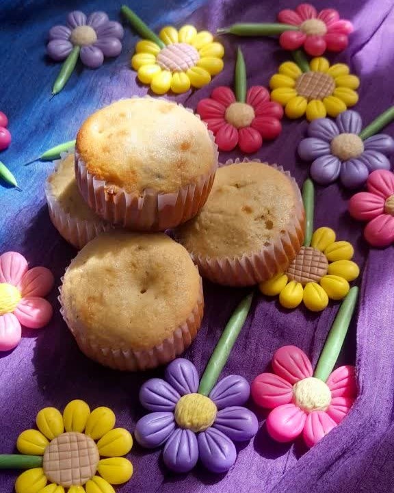 عکس کاپ کیک موز و گردو 