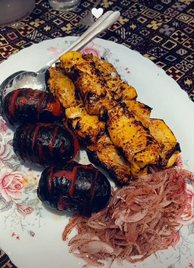 عکس جوجه کباب زعفرونی