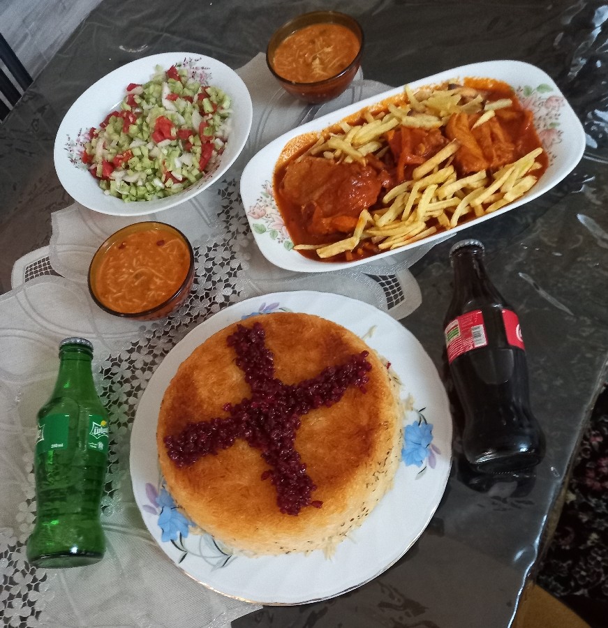 عکس اینم زرشک پلو با مرغ ومخلفاتش