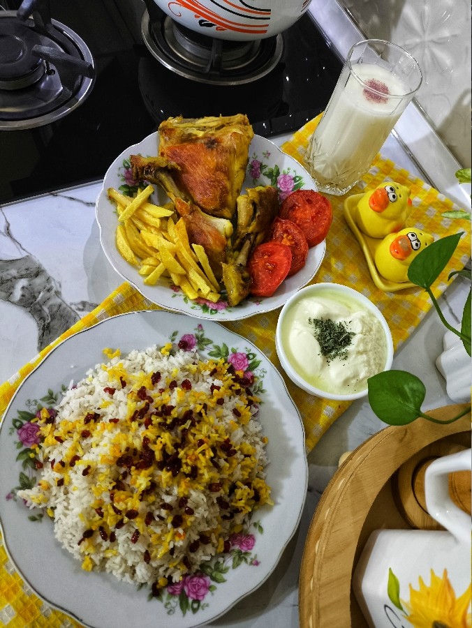 عکس زرشک پلو با مرغ نوستالژی 