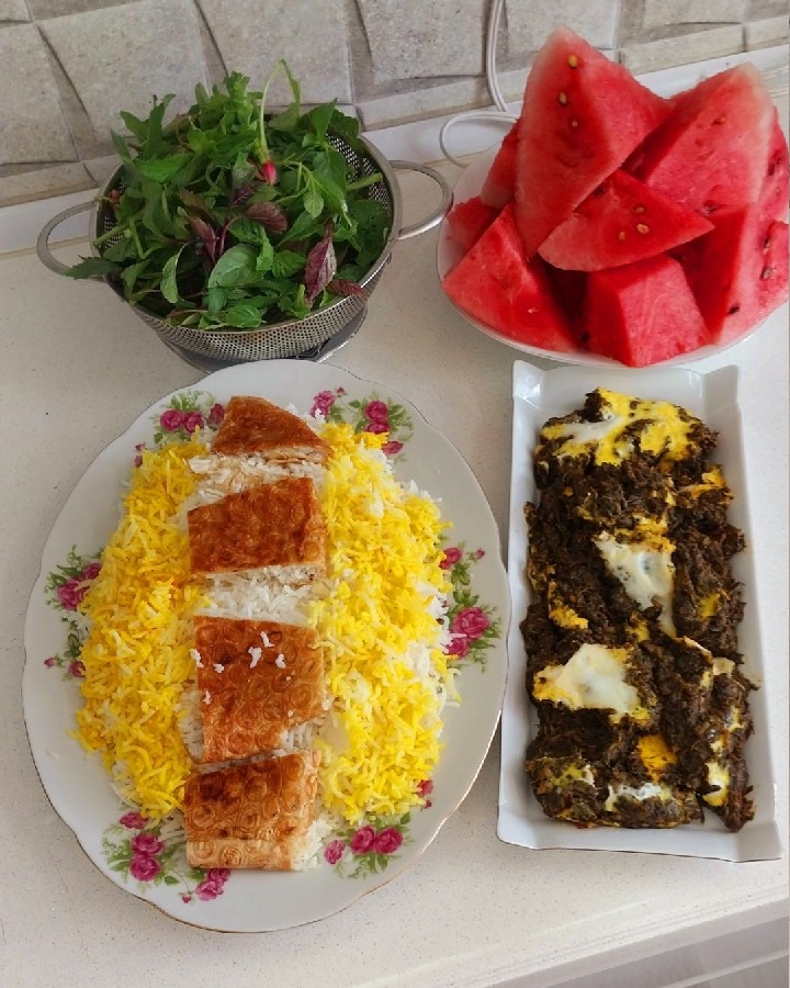 عکس نرگسی اسفناج
