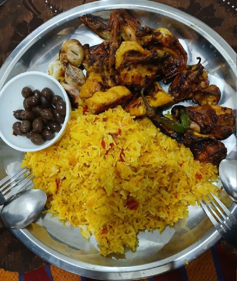 عکس دمی گوجه وکبابش