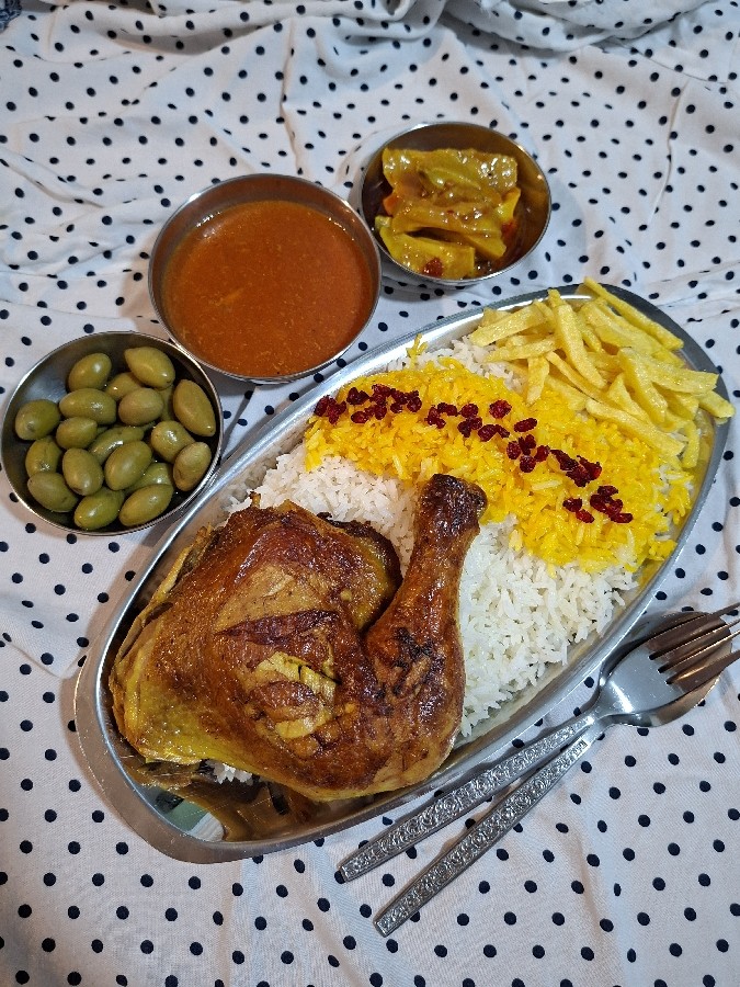 عکس زرشک پلو با مرغ
