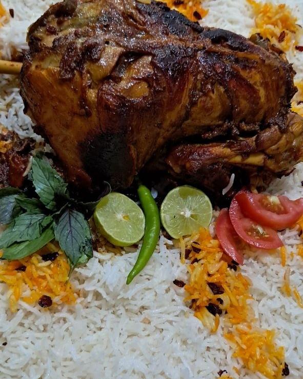 عکس مرغ ترش شکم پر