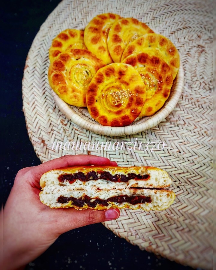 عکس کلوچه خرمایی