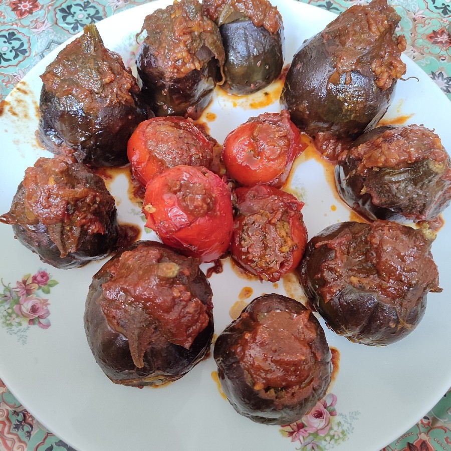 عکس دلمه بادمجان وگوجه