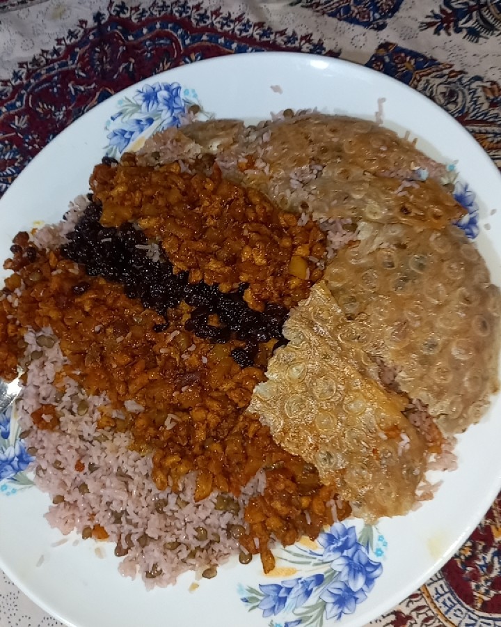 عکس عدس پلو با سویا