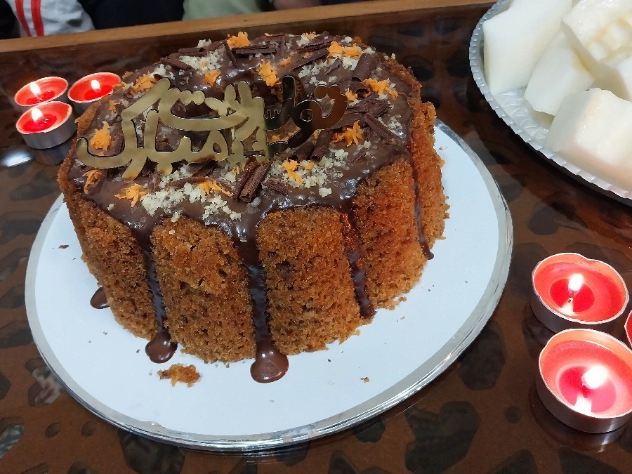 عکس کیک هویج وگردو کافی شاپی