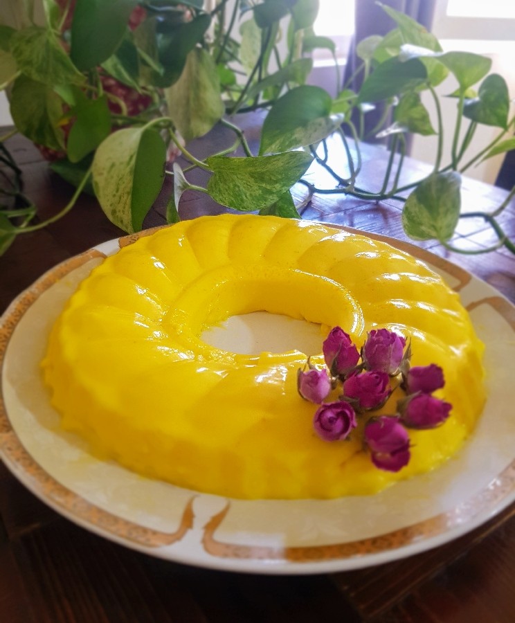 عکس دسر زعفرانی (پاناکوتای زعفرانی)