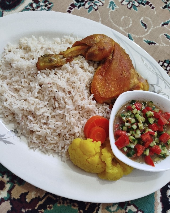 عکس مرغ سرخ و برنج