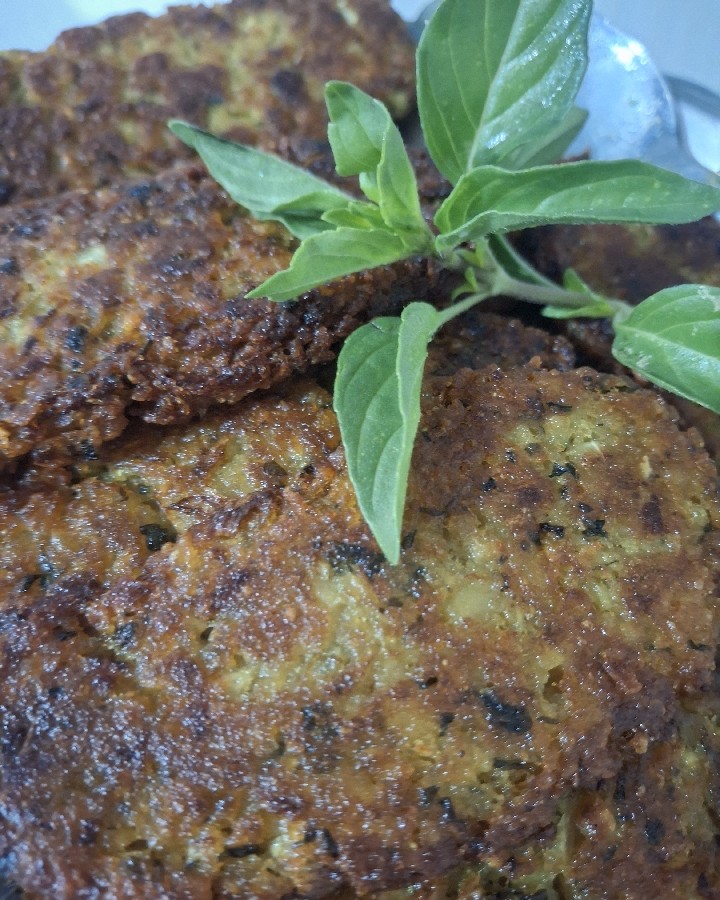 عکس کتلت بدون گوشت و تخم مرغ