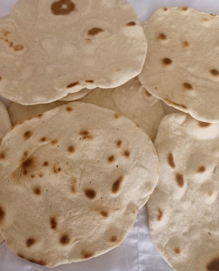 عکس نان لواش