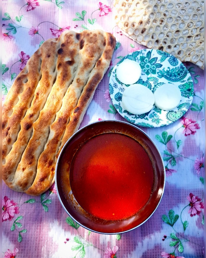 عکس آبگوشت با بربری عمه پز