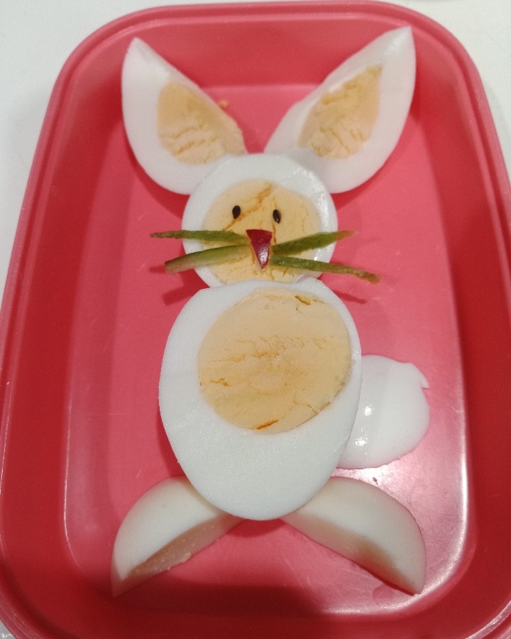 تزیین تخم مرغ آبپز برای مهد دخترم