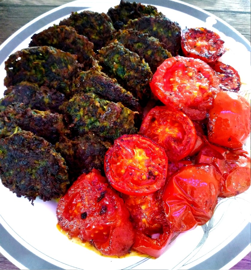 روزمرگی:
شامی، پیتزای مرغ و سبزیجات، فرنی