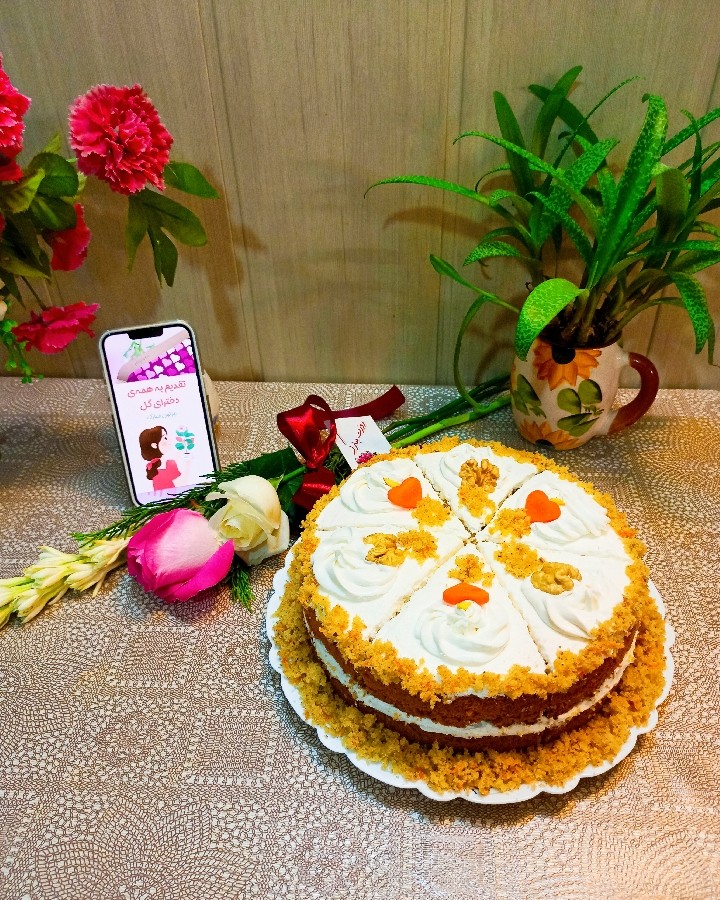 عکس کیک هویج و گردو