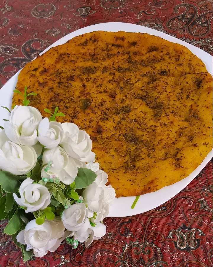 عکس نان سبزیجات(تره و زیره سبز و پیاز داغ)