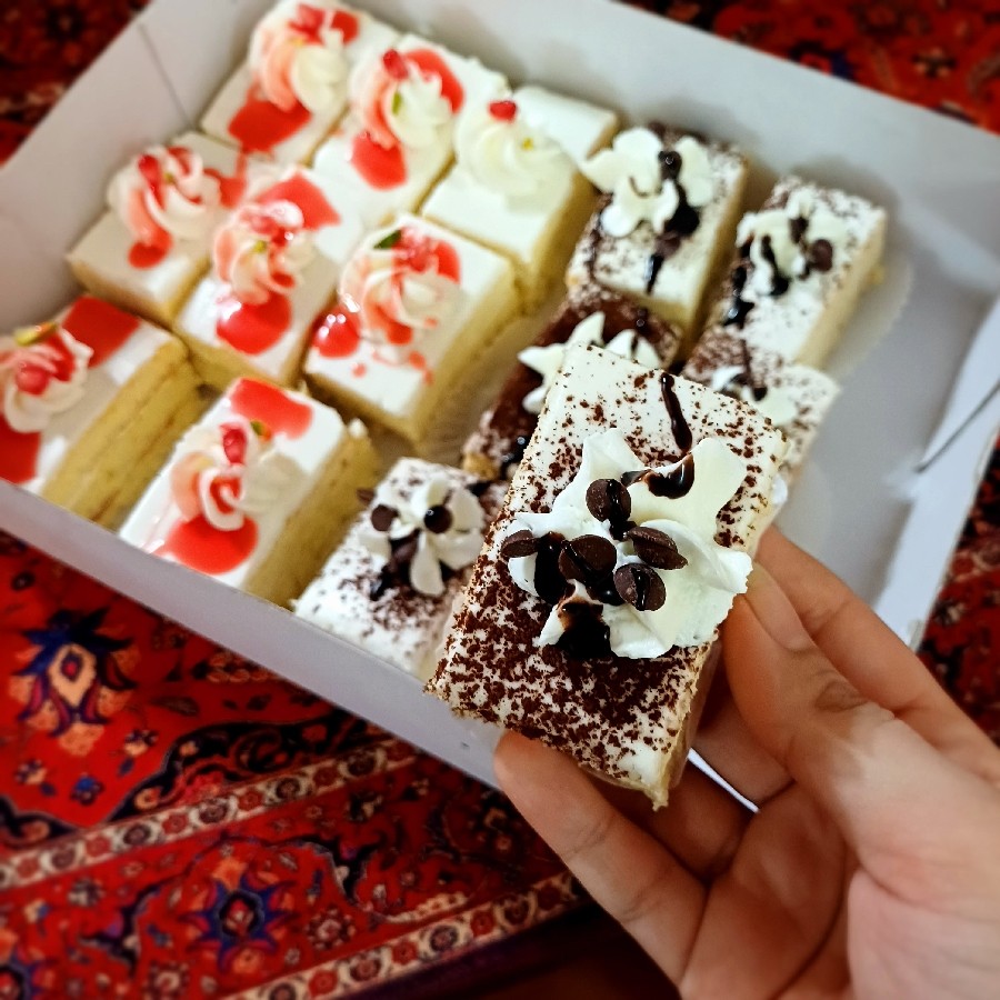 عکس شیرینی تر برشی