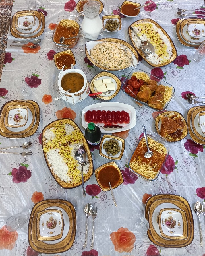 عکس سفره میهمانی