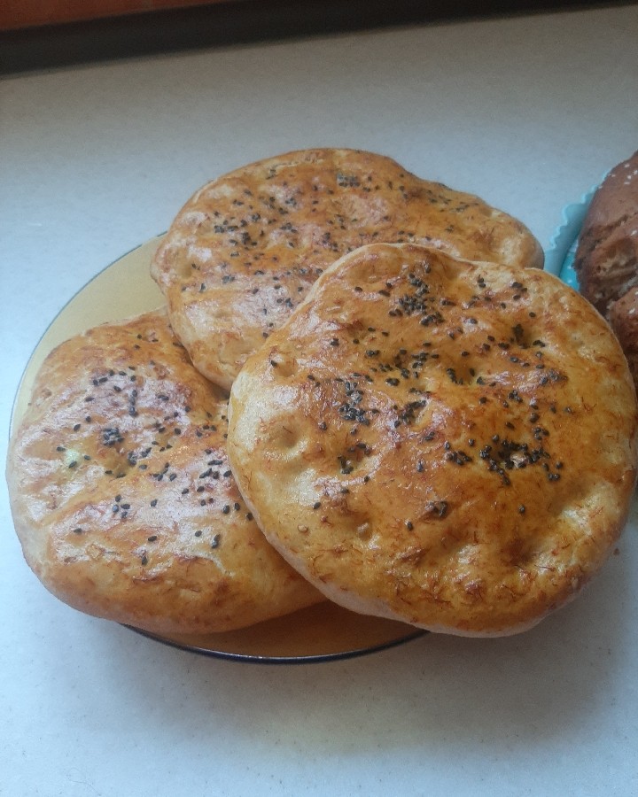 نان روغنی و 