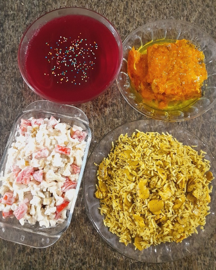 عکس باقالیپلو با ماهی و سالاد گل کلم