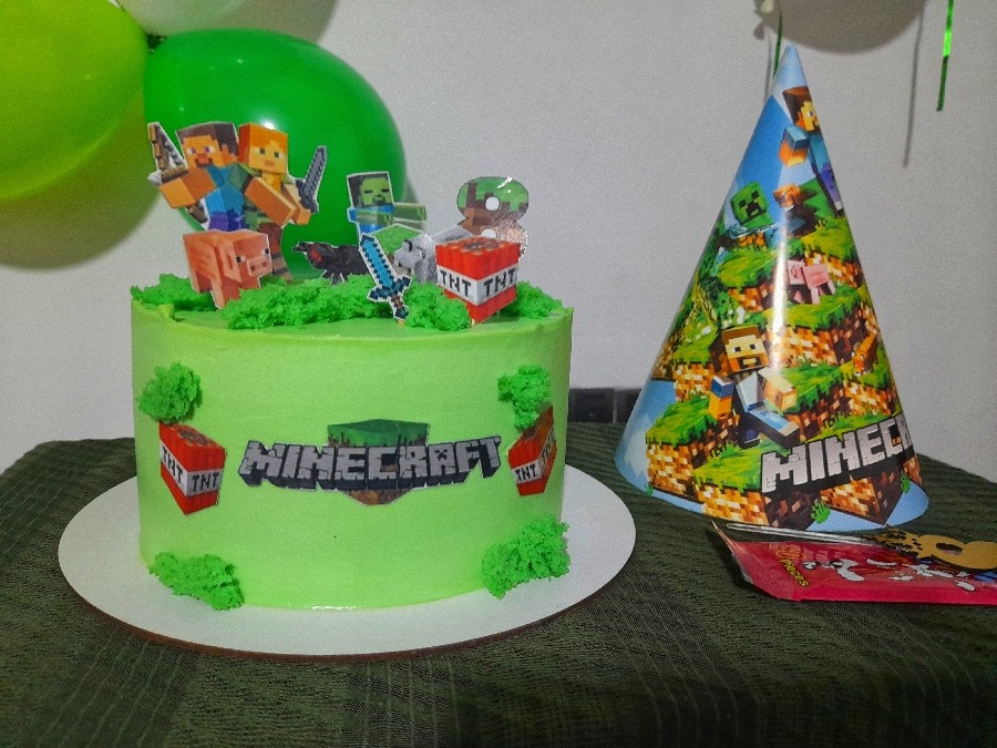 کیک تولد ماینکرافت