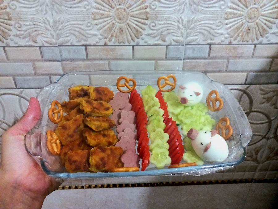 عکس صبحانه سلامت مدرسه