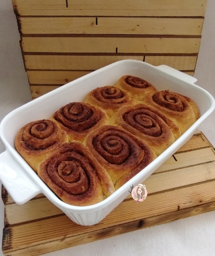 رول دارچینی 