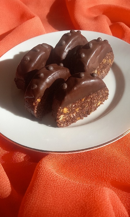 شیرینی یخچالی