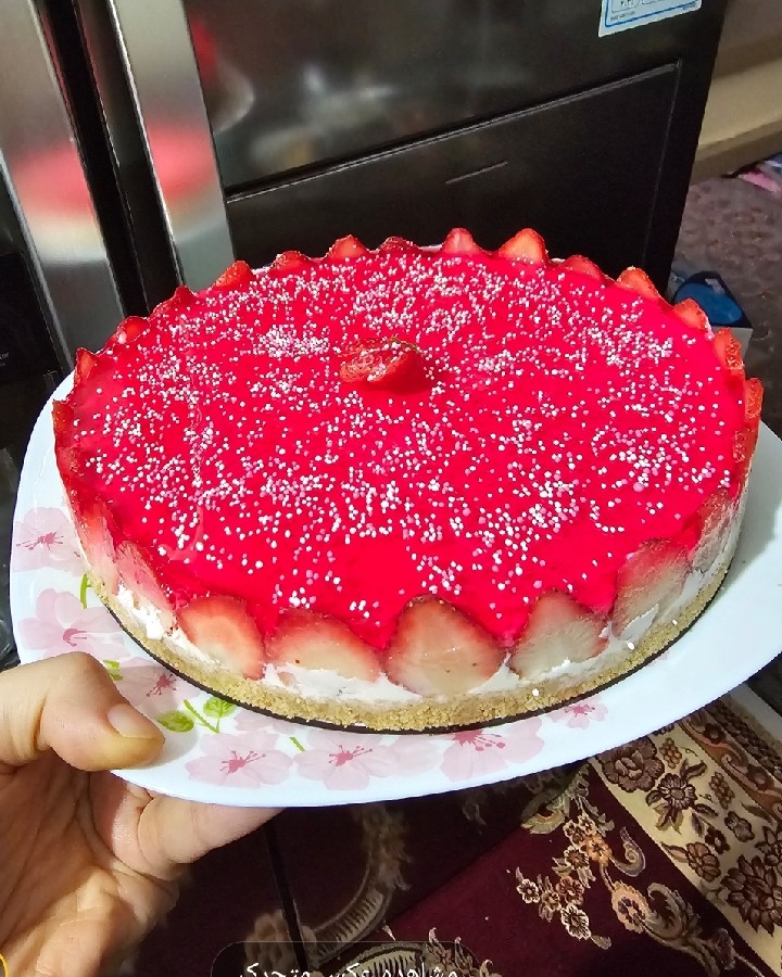 چیز کیک توت فرنگی