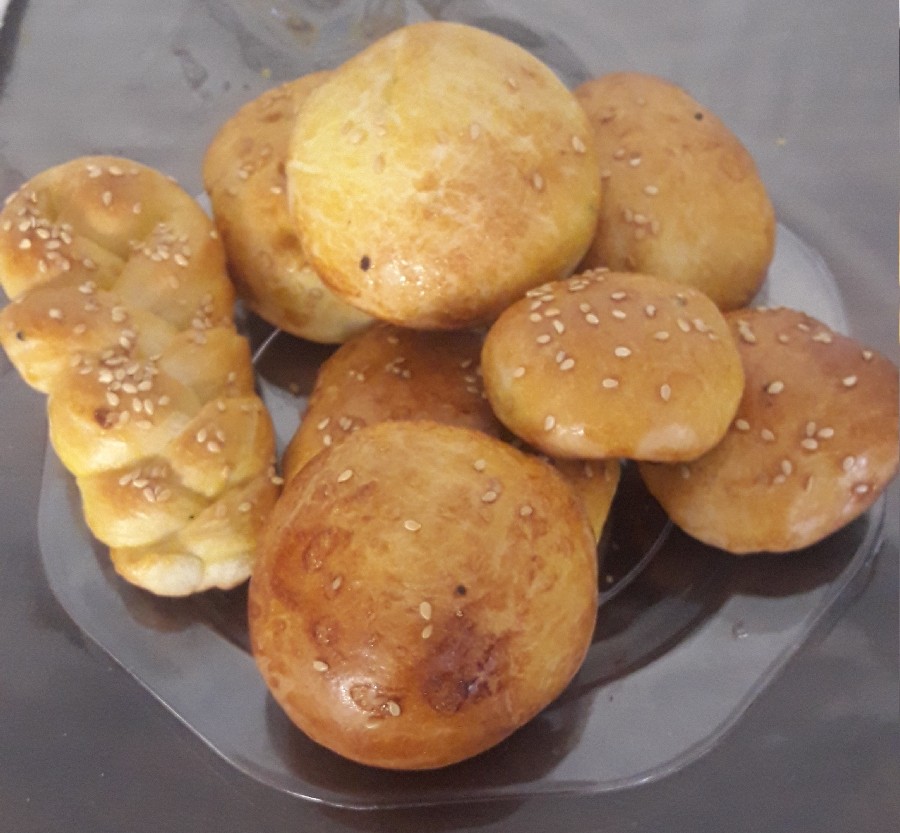 نون شیرمال میان وعده گل پسری سهراب قشنگم????????