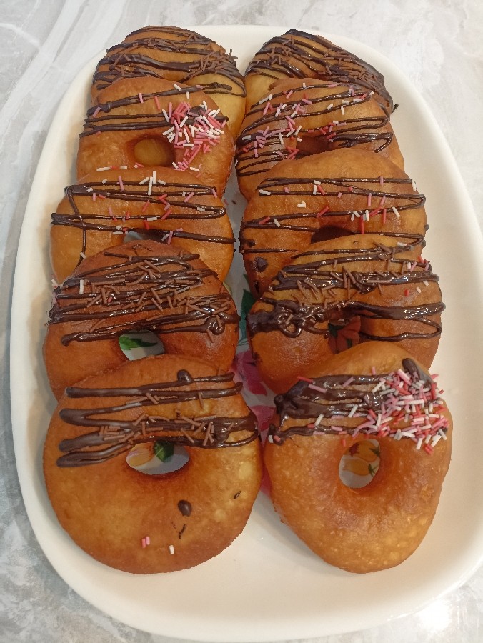 دونات یا پیراشکی