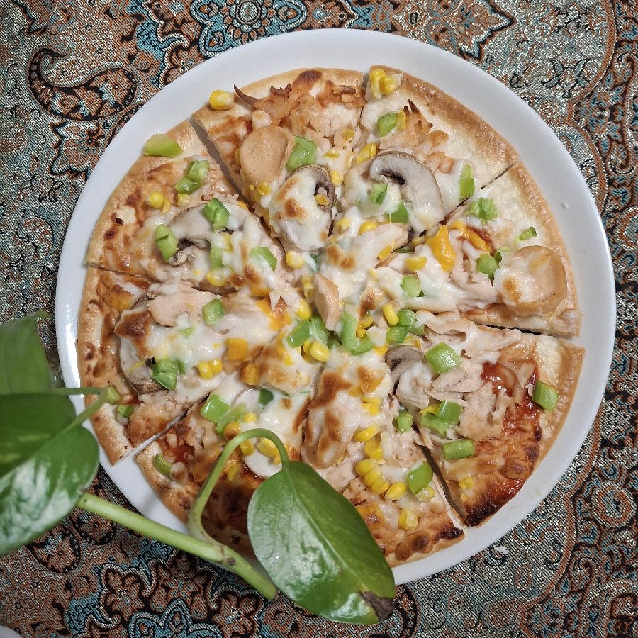 پیتزا  سوسیس