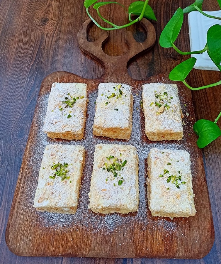 شیرینی ناپلئونی 