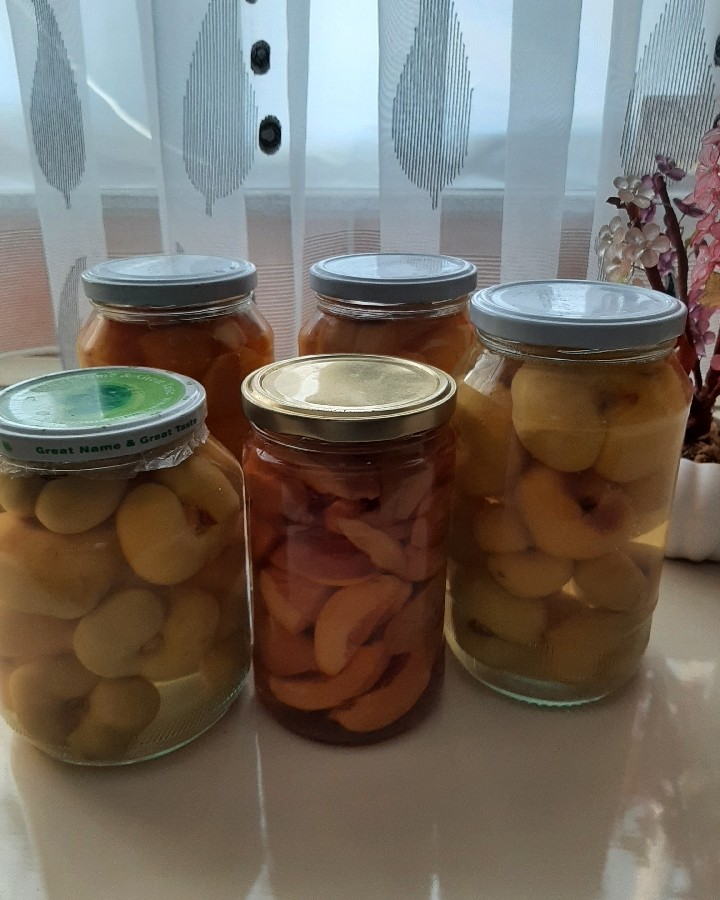 کمپوت هلو باغ خودمون 