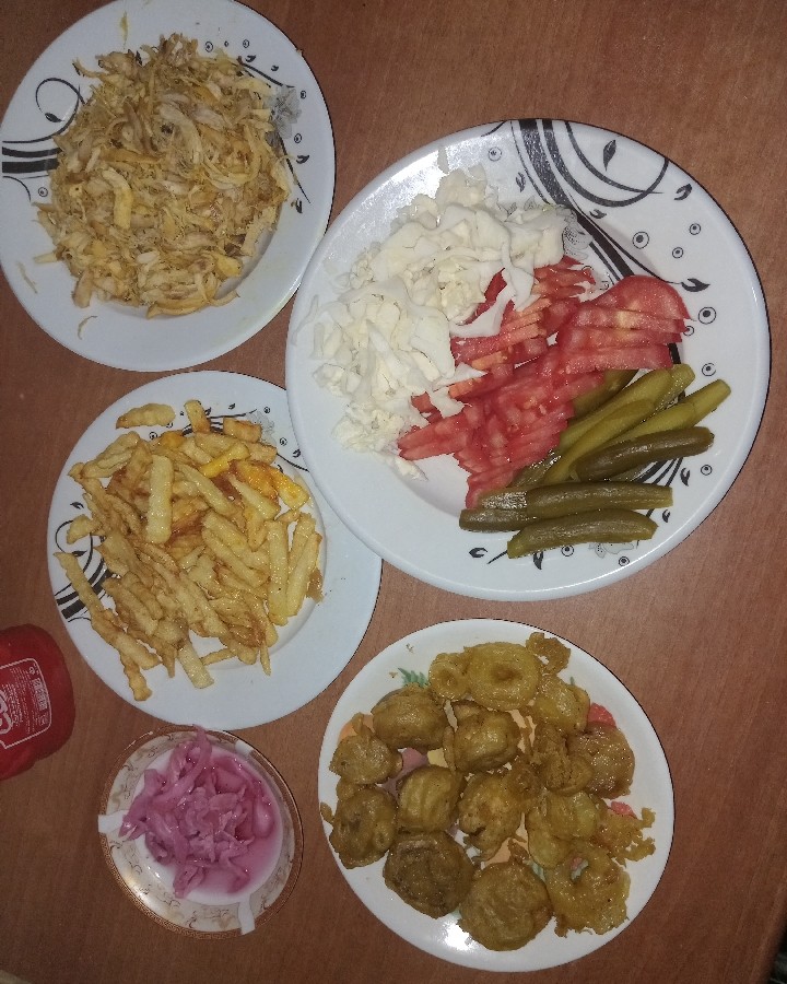 ساندویچ مرغ با قارچ و پیاز سوخاری