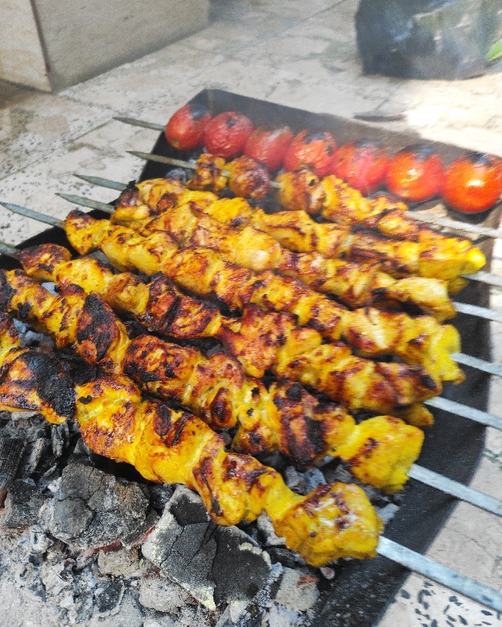 جوجه کباب زعفرانی 