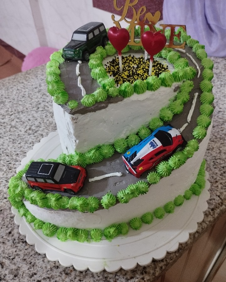 کیک خامه ای خانگیم
برای تولد پسرم
بعداز مدت طولانی پست گذاشتم لایک کنید?