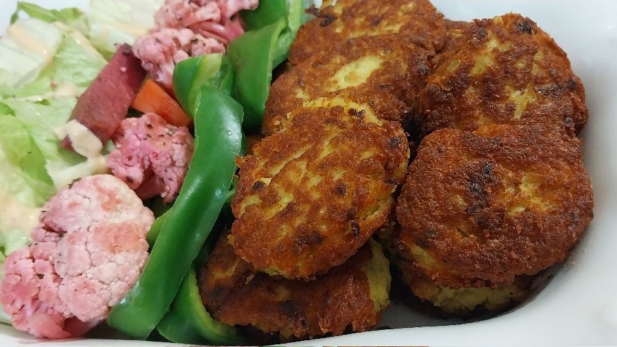 شامی مرغ و نخود فرنگی 